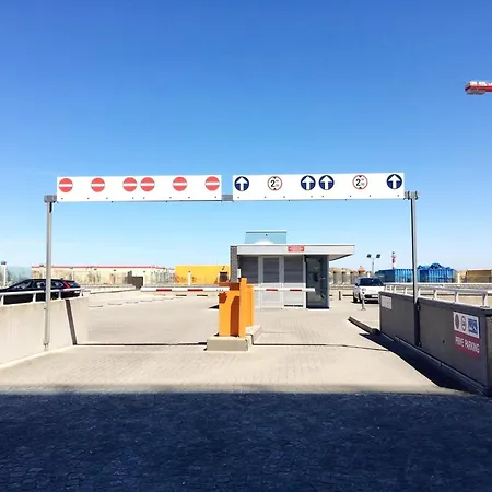 Lejlighed In Near The *